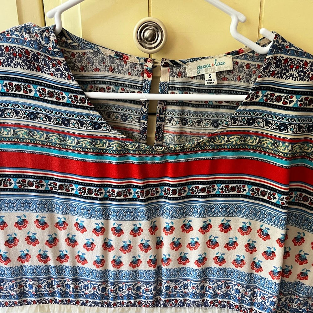 Grace and Lace top - Picture 4 of 4